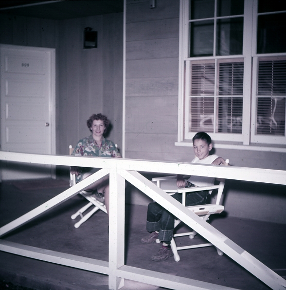 MomLarry50s_dighera_01